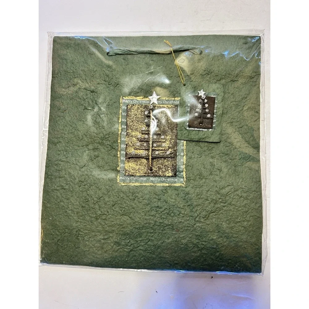 Hallmark Vintage Inspired Homemade Paper Christmas Gift Bag Lot Of 4 Red & Green